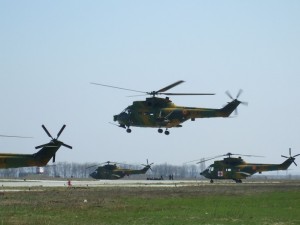 Aspect de la exercitiu - plecarea in misiune a unui elicopter, foto Laura Cozlov