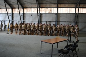 Detasamentul romanesc, la momentul preluarii comenzii Aeroportului International Kabul - foto Cristian Solea